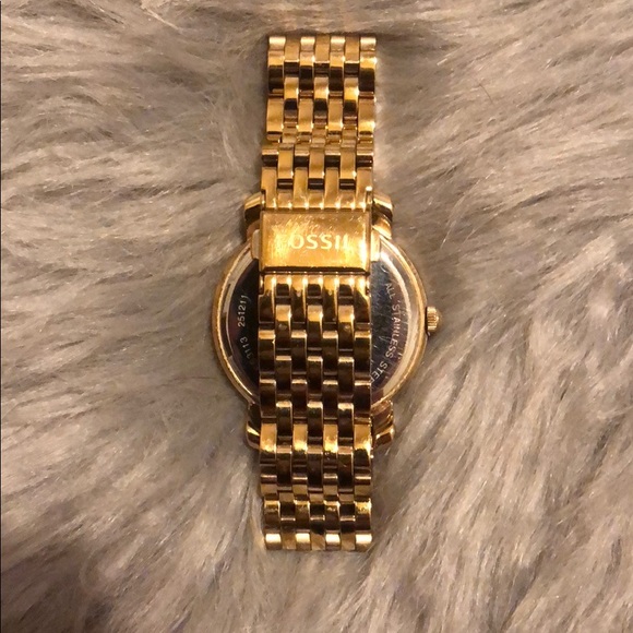 Fossil Watch - Picture 3 of 5